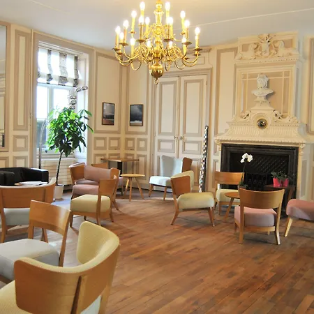 Logis De L'europe Hotel