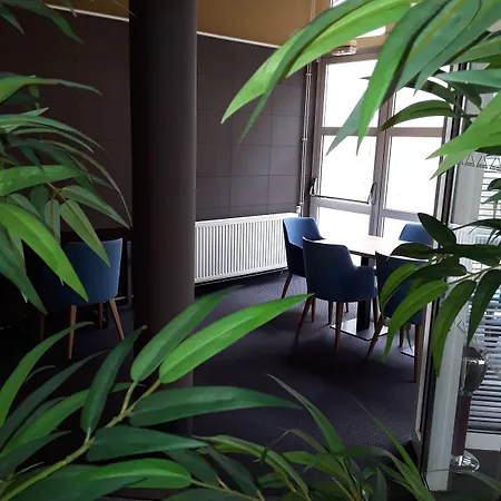 Logis De L'europe 3* 普瓦捷