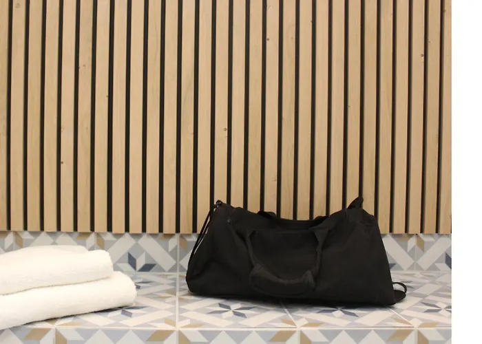 Hotel Logis De L'europe Poitiers