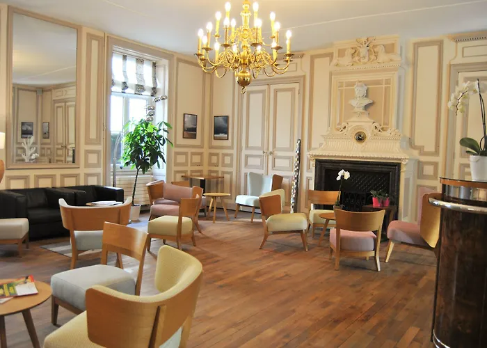 Logis De L'europe Hotel